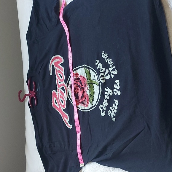 Mens Poison Every Rose has its Thorn graphic tshirt - Picture 4 of 5